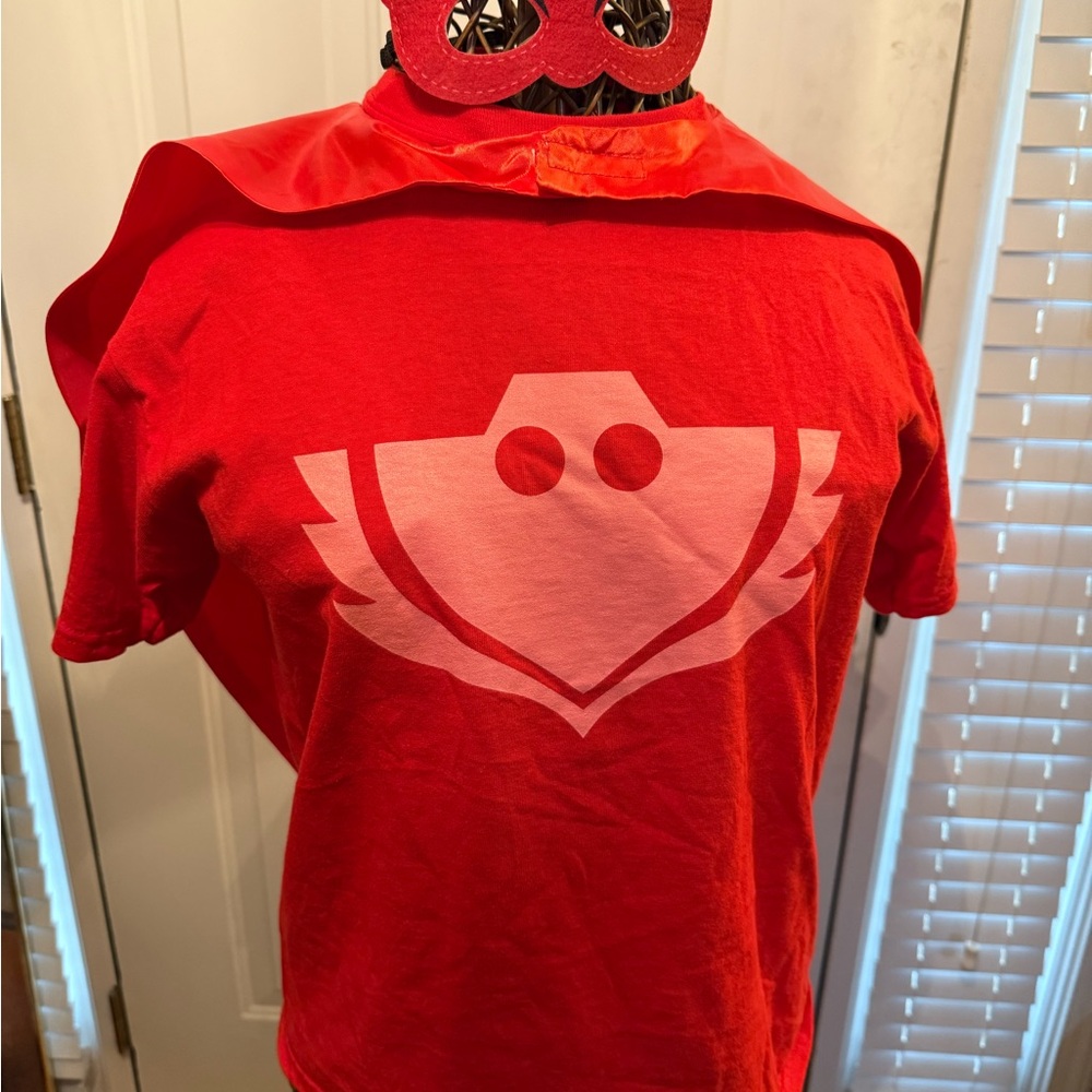 PJ Mask Owlette T shirt with cape and mask. Catboy and Gekko cape and mask also.